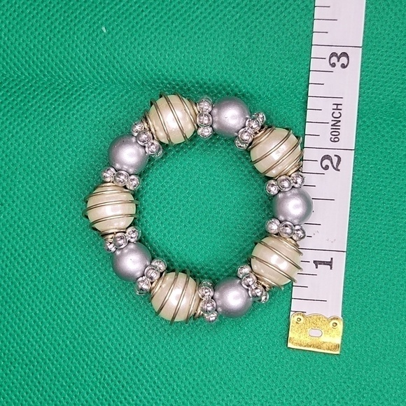 Set of 5 unbranded  super cute dining napkin rings. - Picture 5 of 7